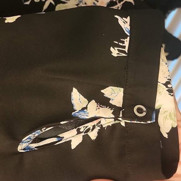 41 Hawthorn - Black, Cream, Green, 3/4 Sleeve Blouse, Size Large - Picture 4 of 9